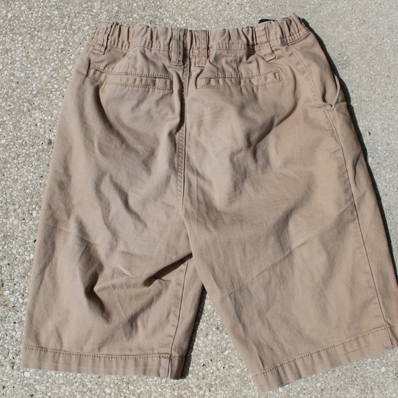 🌟 Wonder Nation Boys Khaki Shorts - Picture 3 of 4